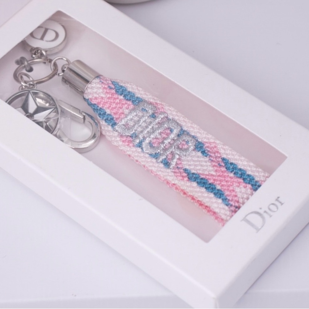 DIOR Beauty Key Chain - Picture 4 of 4